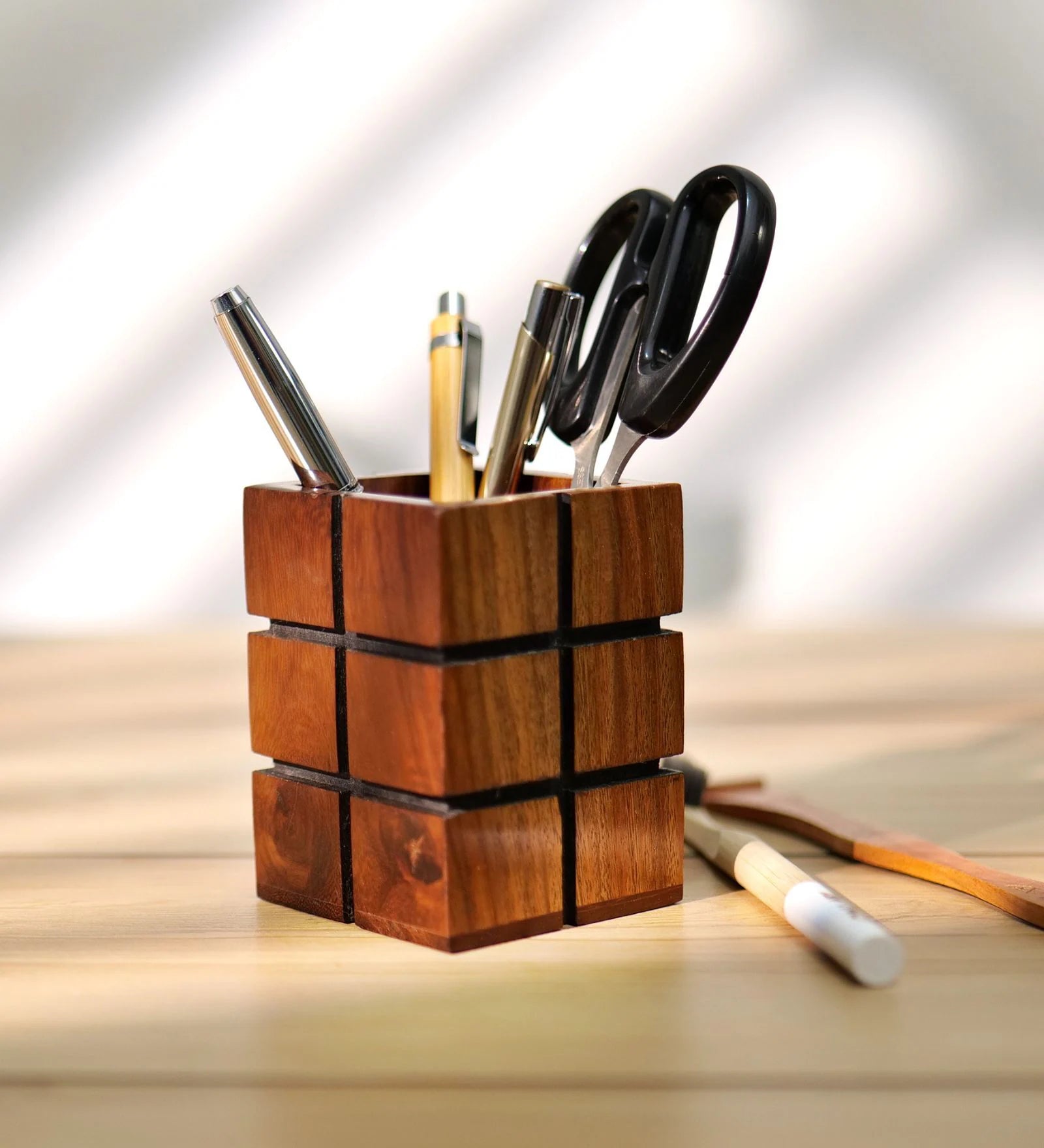 Jarvis Pen Holder