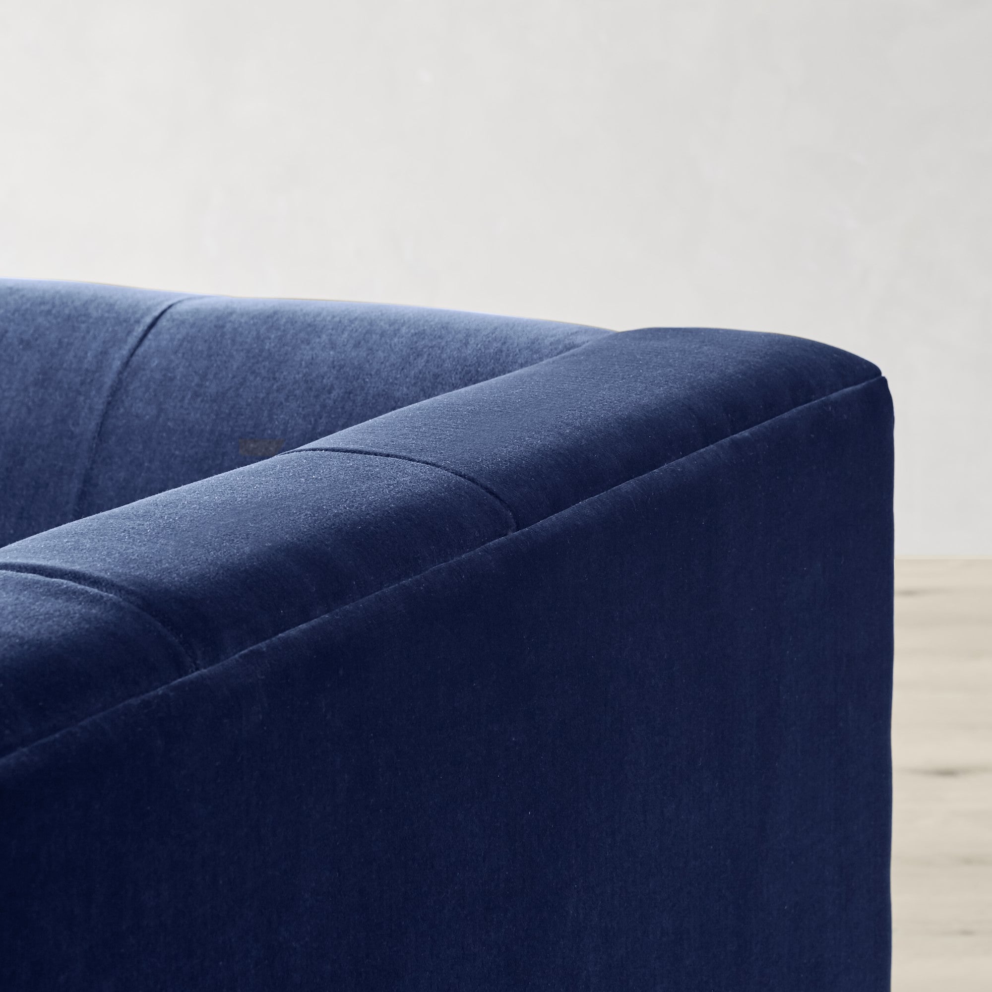 Cavallo Sofa