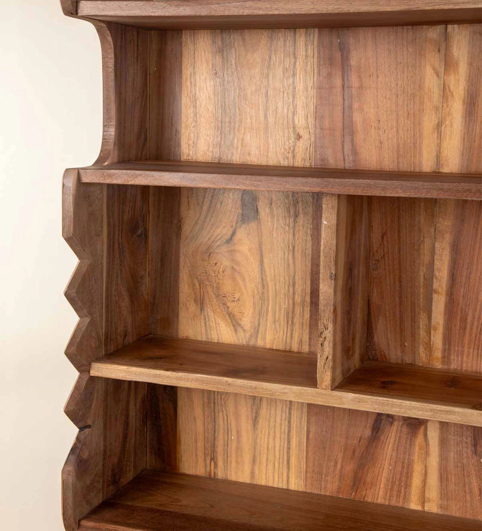Arc Book Shelf