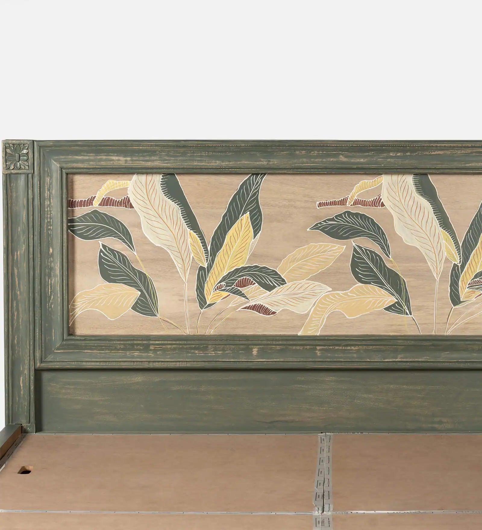 Ember Queen Size Bed