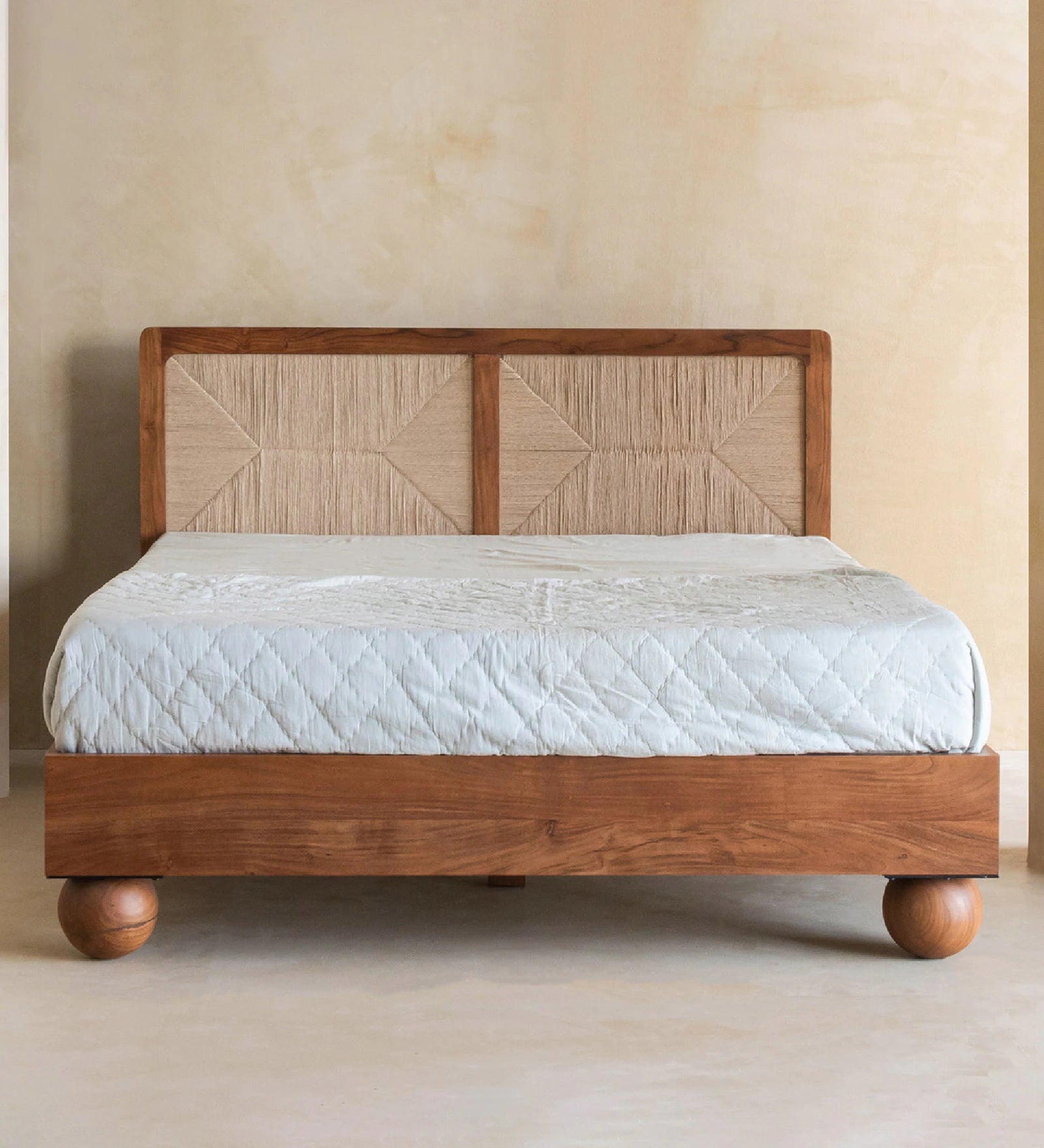 Pique Bed Queen Size