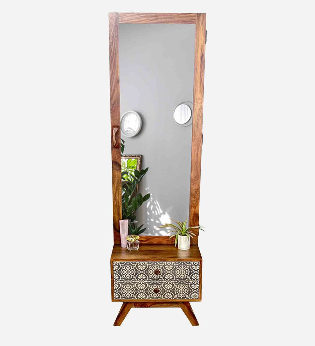Loft Dresser