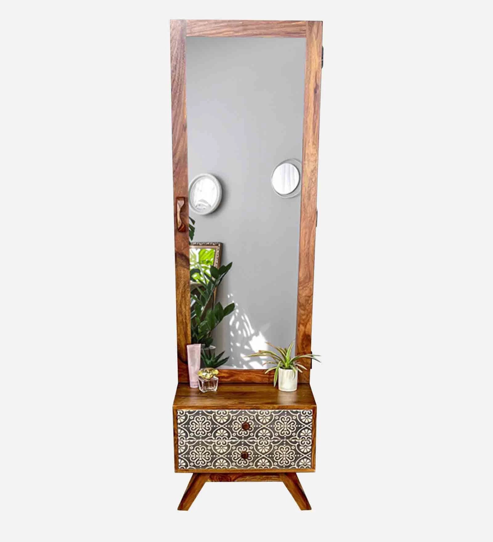 Loft Dresser