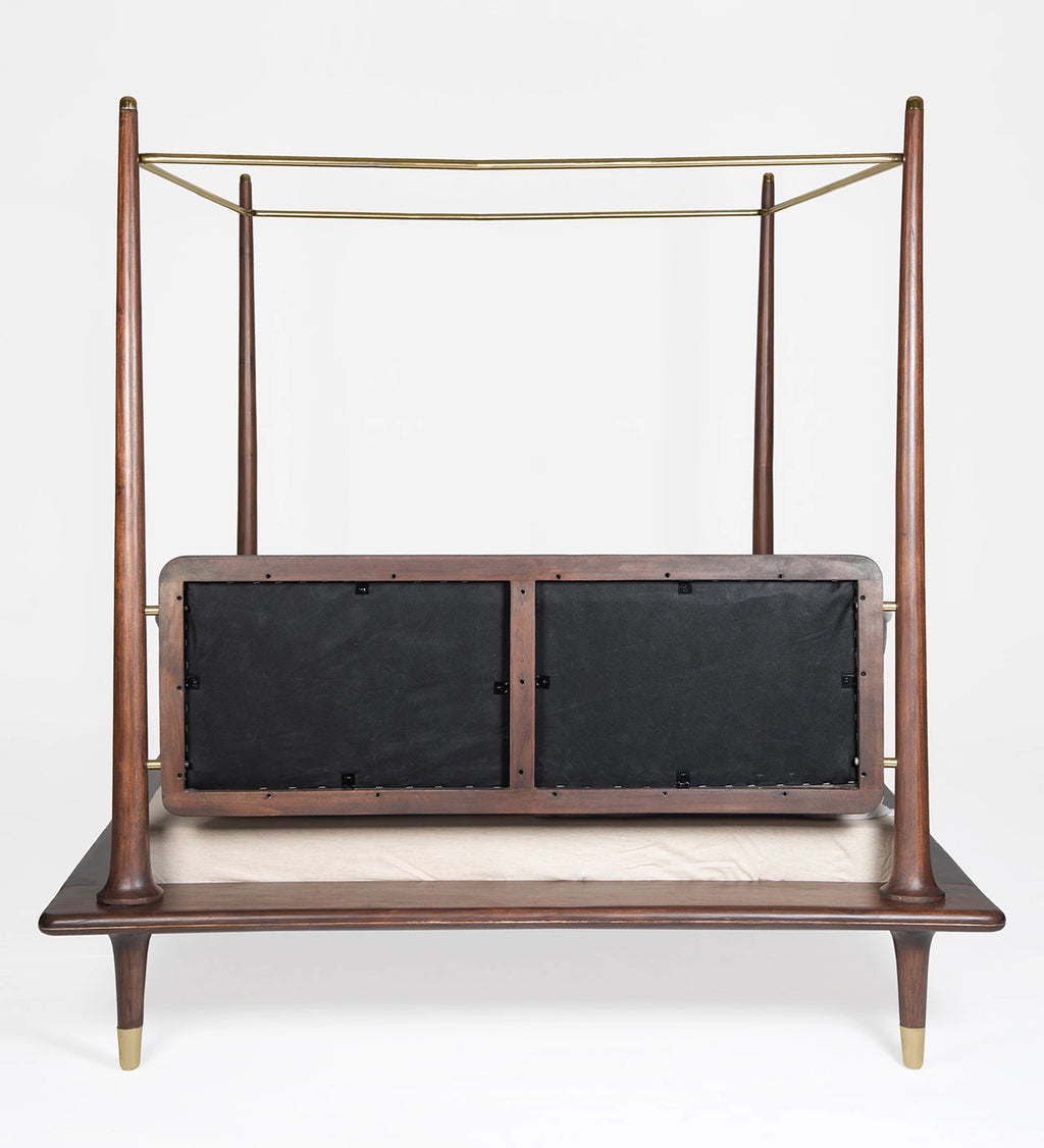 Trace Poster Queen Bed